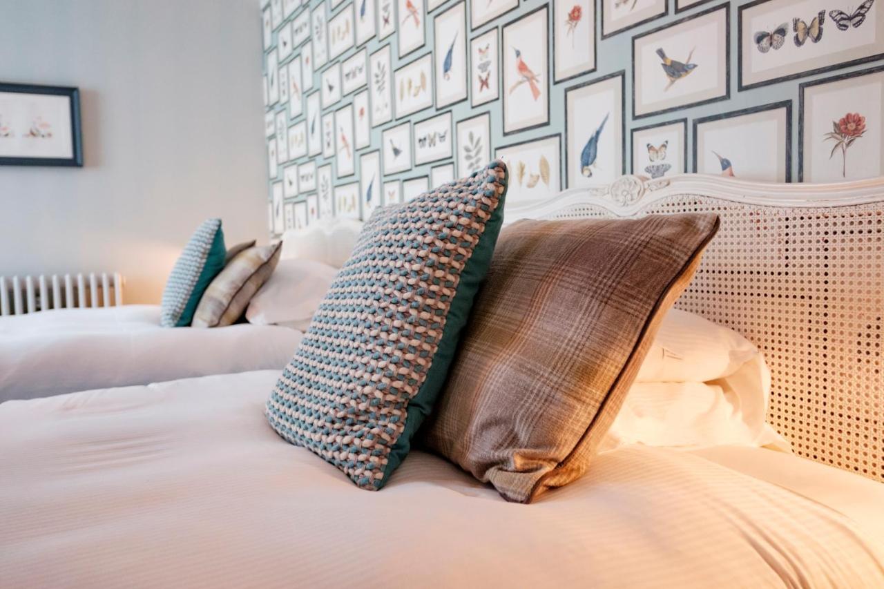 The Bull Hotel บริดพอร์ต ภายนอก รูปภาพ