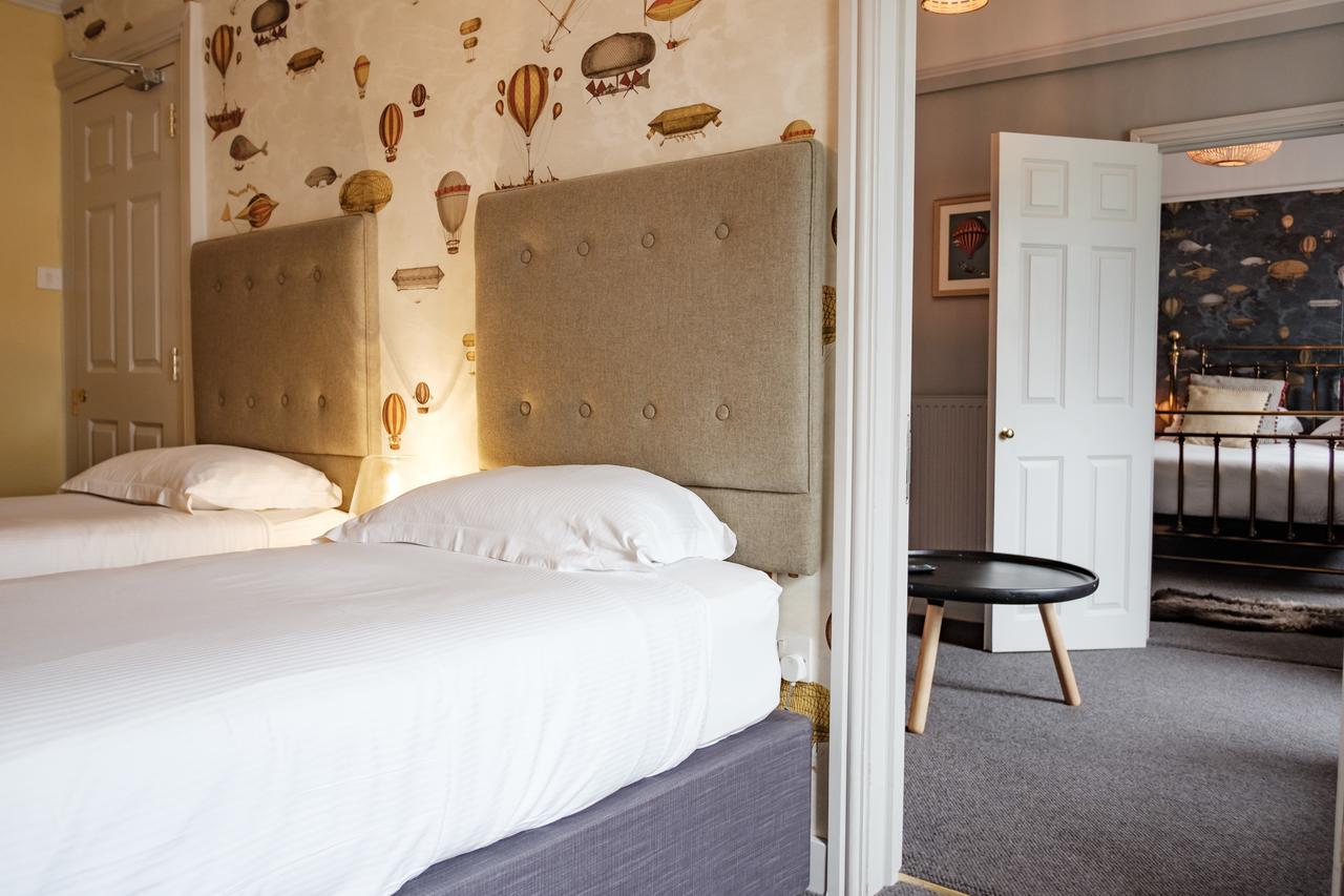 The Bull Hotel บริดพอร์ต ภายนอก รูปภาพ